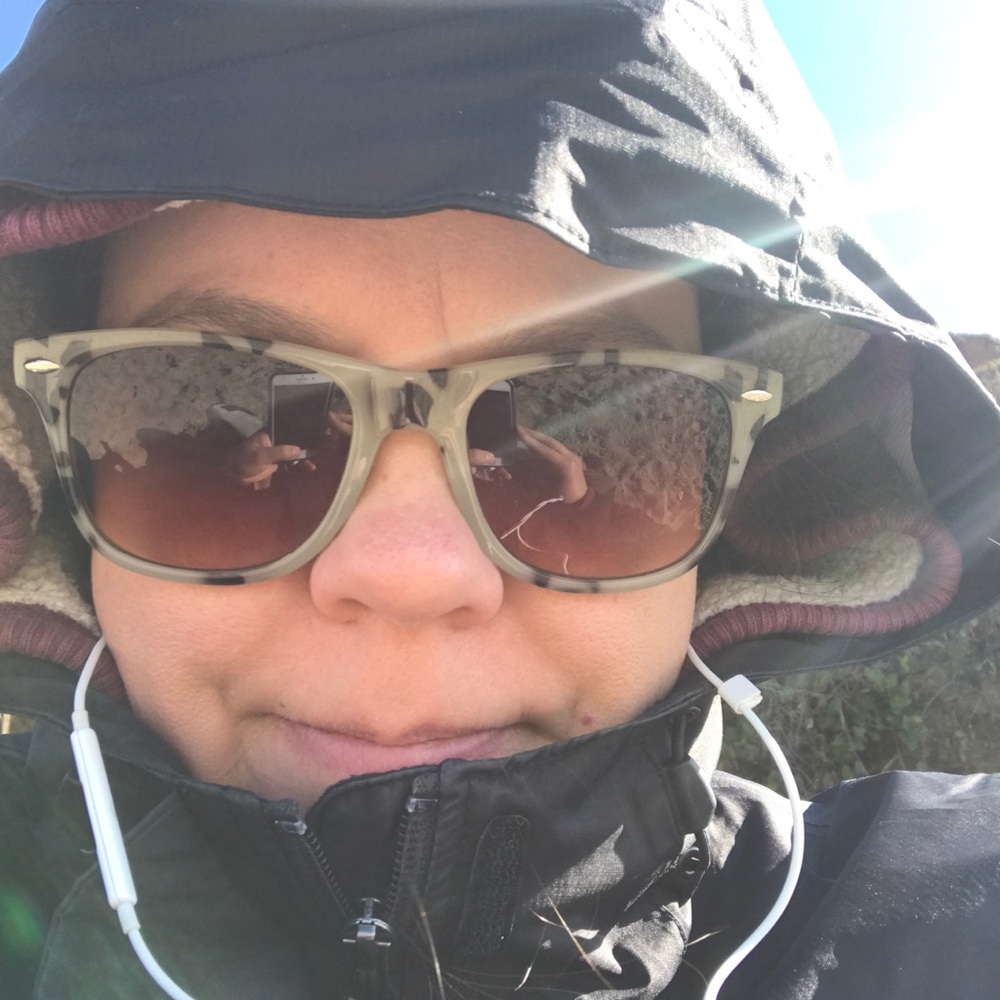 Meet your Posher, Holly